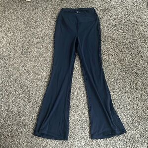 90 degrees flare leggings